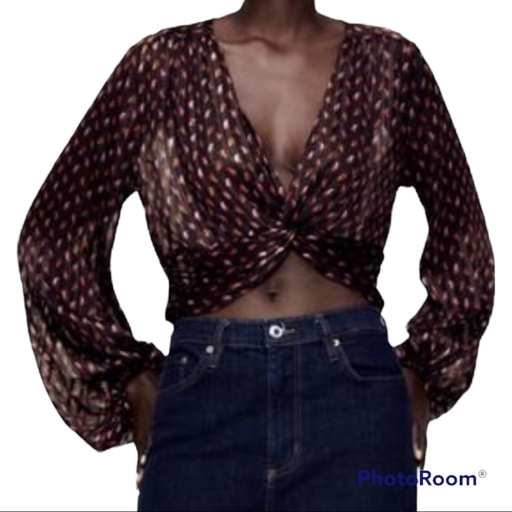 Zara Crop Twist Top Paisley Long Sleeve black red medium